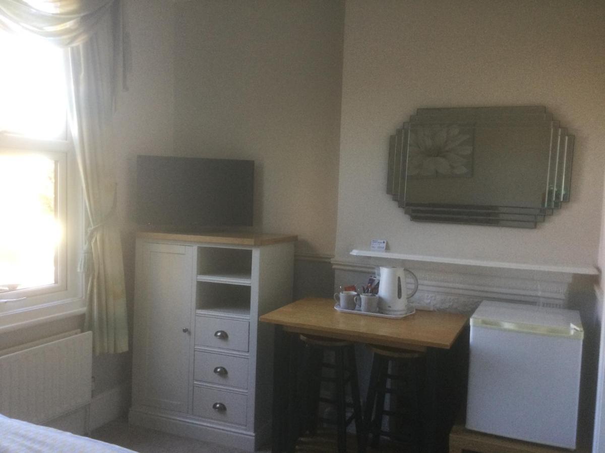 Netley Guest House Farnborough  Ngoại thất bức ảnh