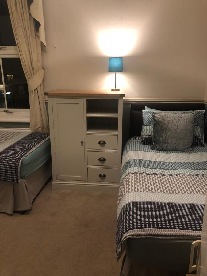 Netley Guest House Farnborough  Ngoại thất bức ảnh